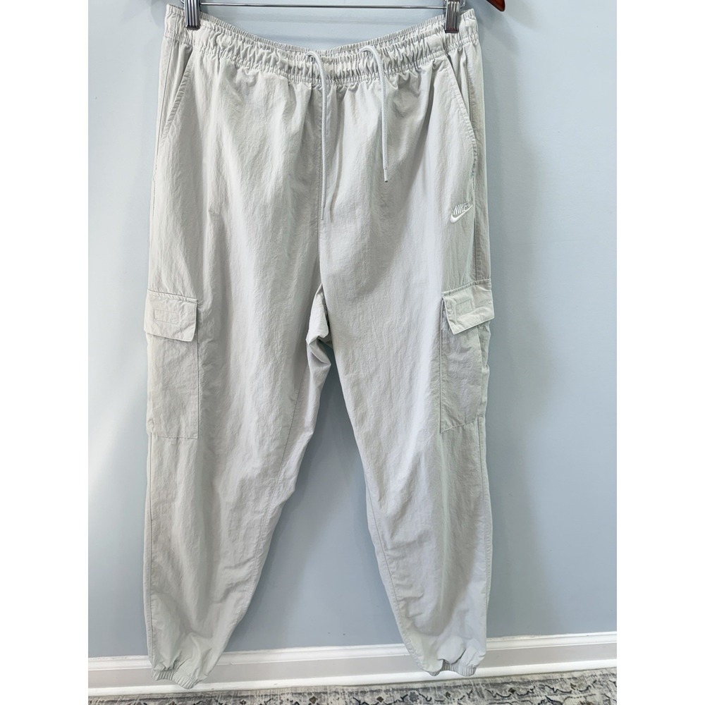Nike Club Woven Cargo Pants Mens Medium Gray Jogger Nylon Athletic Casual